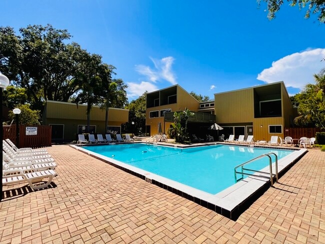 Building Photo - Desirable Sodo District, this spacious 2 b...