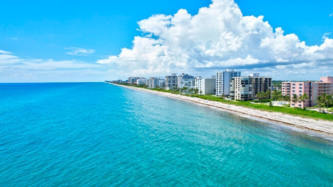 Building Photo - 2909 S Ocean Blvd