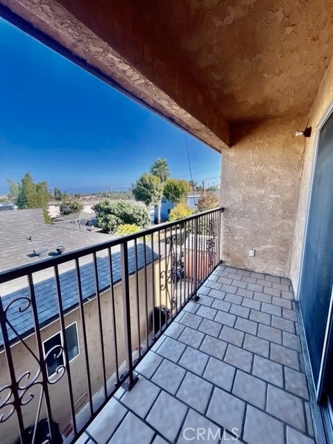 Building Photo - 1233 W 24th St