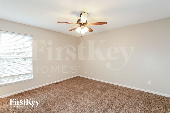 Building Photo - 18608 Primrose St