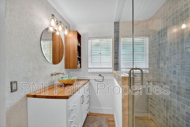 Building Photo - 2700 Yarmouth Dr