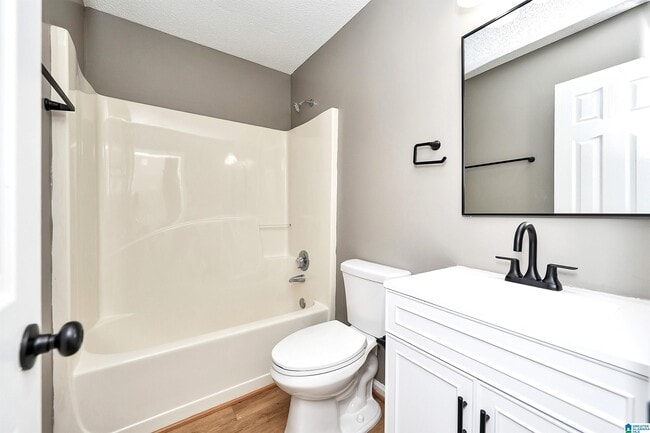 Building Photo - 3719 Gray Oaks Dr