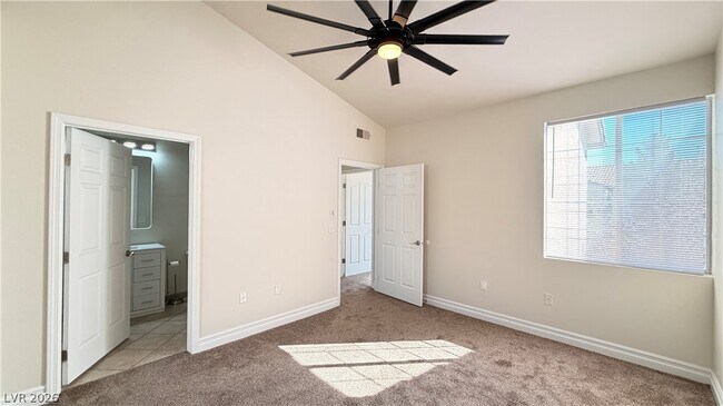 Building Photo - 75 N Valle Verde Dr