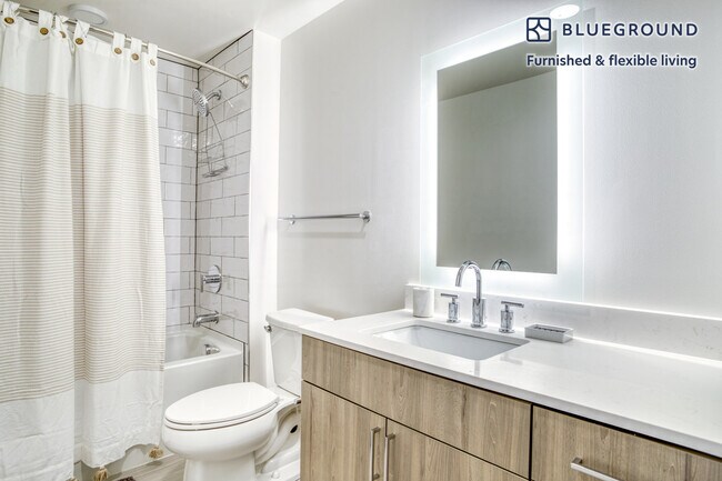 Building Photo - 2009 8th St NW