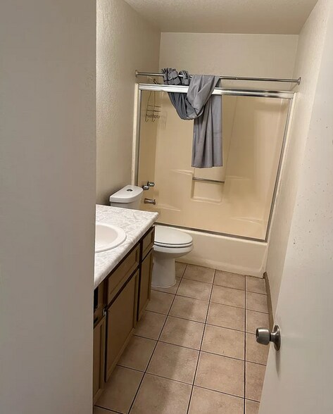 Building Photo - 2706 Plantation Pl