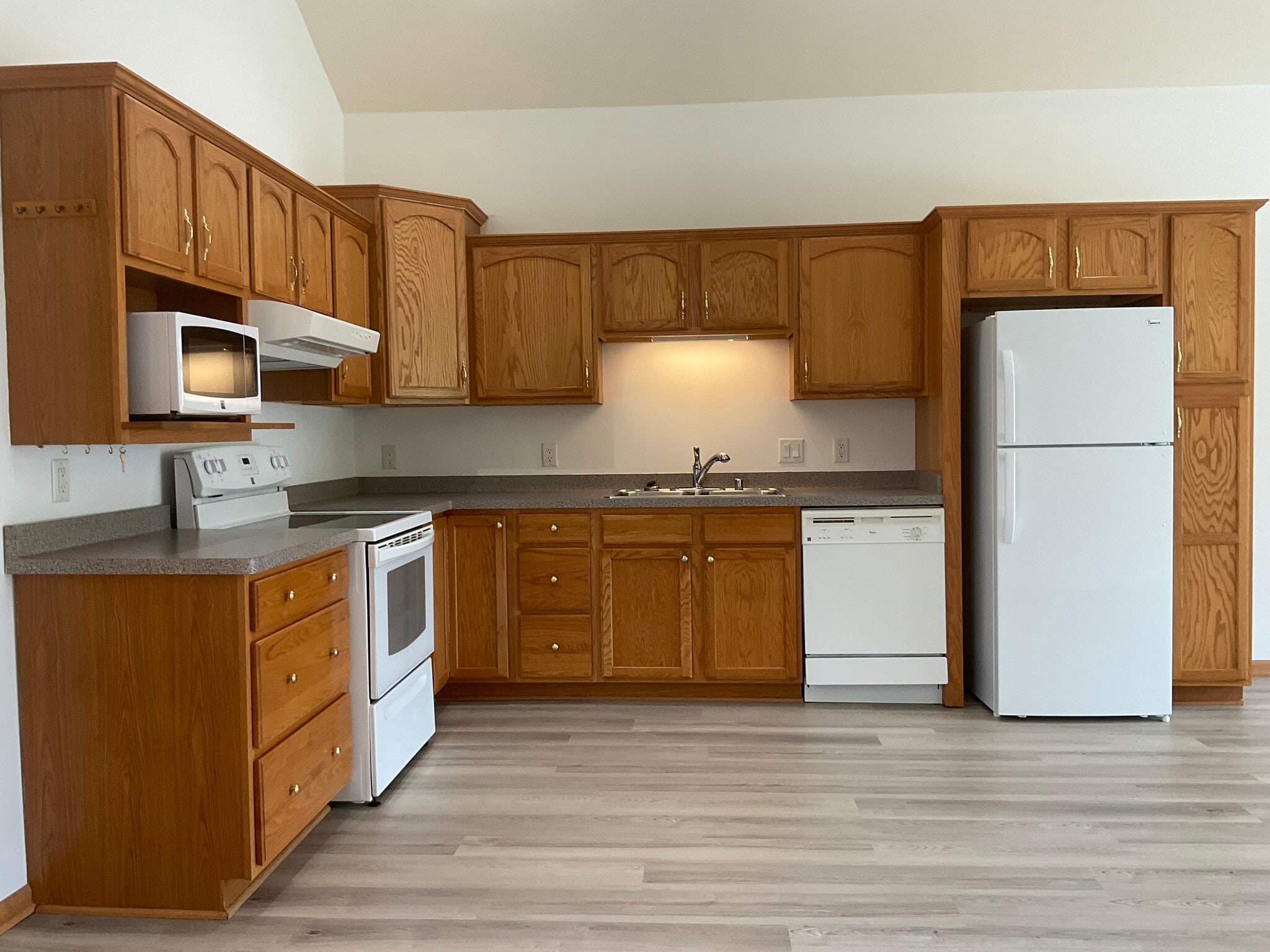 Building Photo - 5801 E Open Meadow