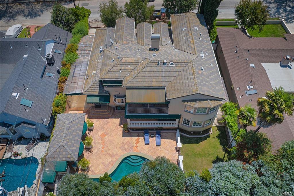 Building Photo - 4063 Benedict Canyon Dr