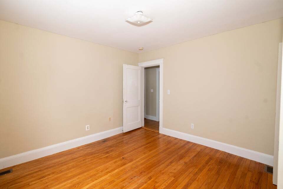 Building Photo - 15 Wheelwright Rd