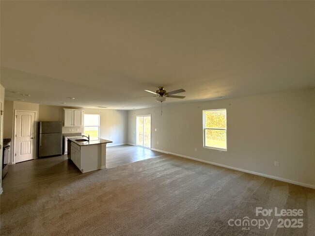 Building Photo - 3038 Trailblazer St