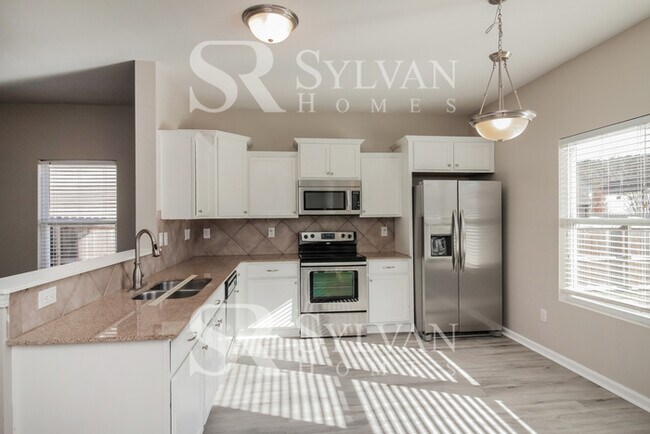 Building Photo - At Last, This Is What You Have Been Searching For!