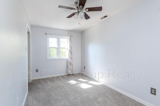 Building Photo - 10006 Redbridge Rd