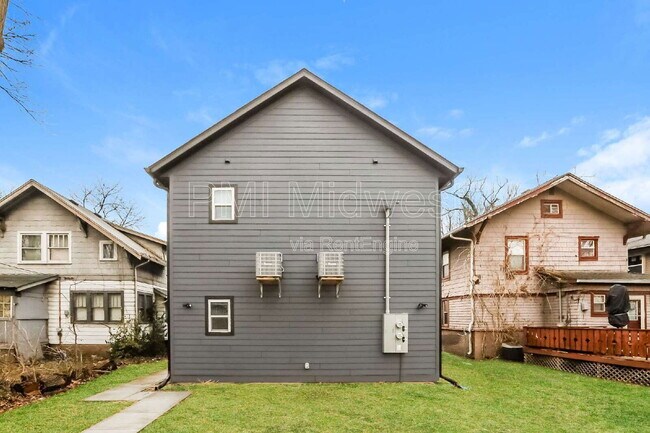 Building Photo - 2950 Winthrop Ave