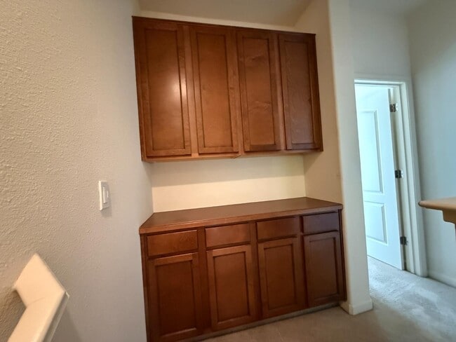 Building Photo - 2492 Autumnvale Dr