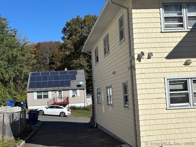 Building Photo - 111 Parkview Ave