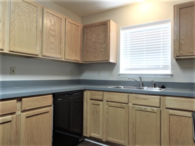 Building Photo - 11062 Gullwing Ct