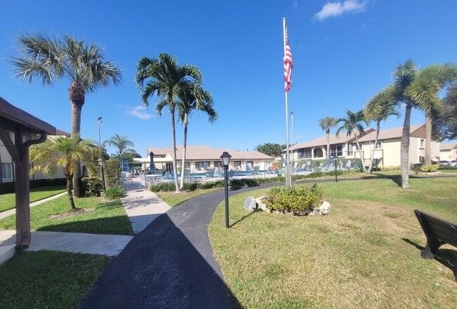 Building Photo - 3626 La Mar Ct