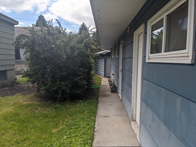 Primary Photo - 517 S 13th Ave
