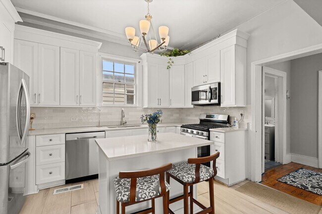 Building Photo - 335 Ashley Ave