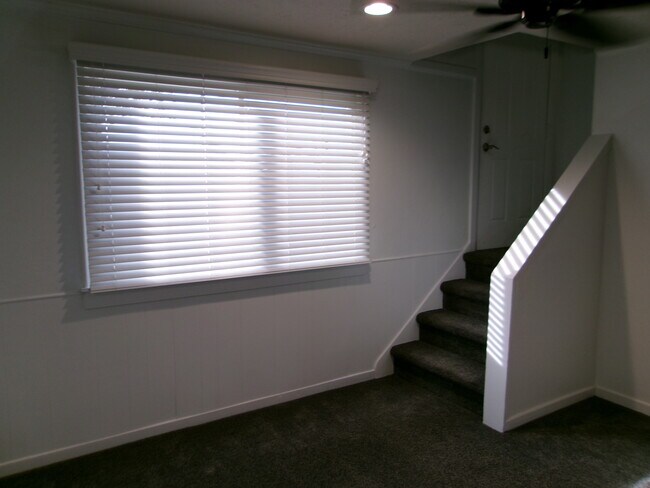 Building Photo - 3444 N 48th St