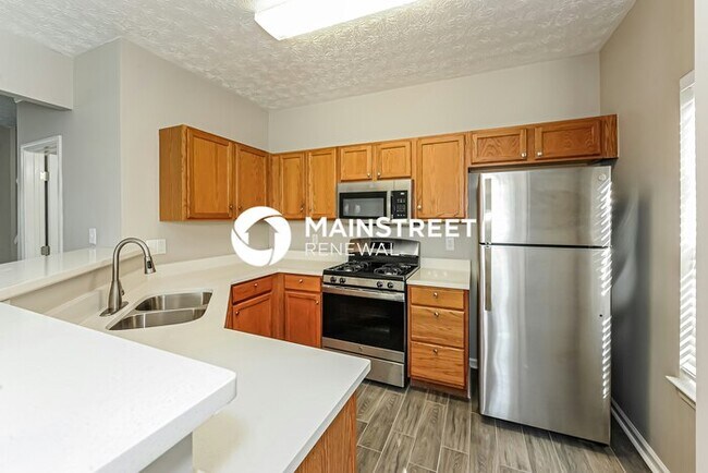 Building Photo - 2 Bedroom Pet-Friendly Home in Atlanta, GA with Main Street Renewal