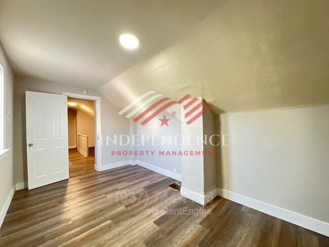 Building Photo - 1548 Lingo St