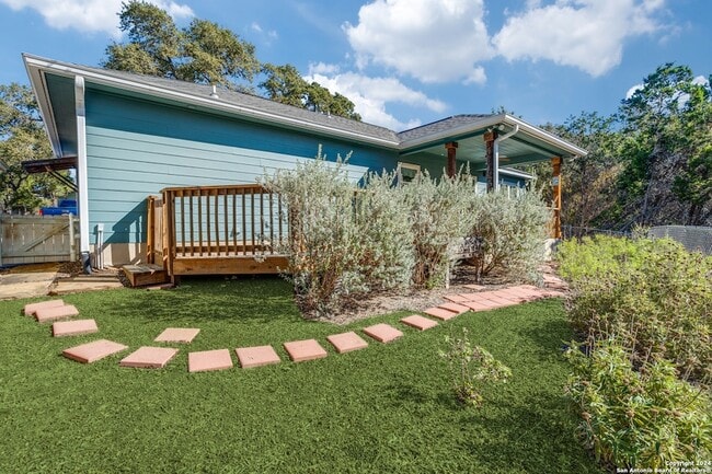 Building Photo - 2336 Hornsby