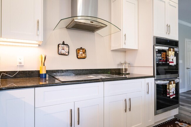 Building Photo - 5569 SE Hammock Reserve Terrace