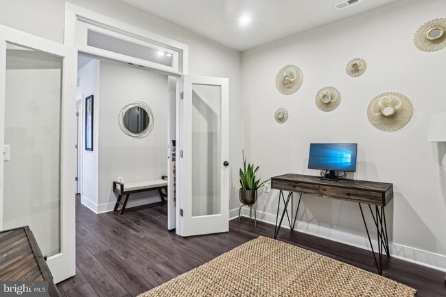 Building Photo - 100 St Ives Pl