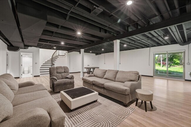 Building Photo - 300 Camelot Way