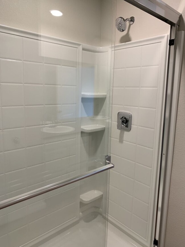 Building Photo - 3 Bed / 2.5 Bath Townhome with Attached Garage in NE Ft. Collins