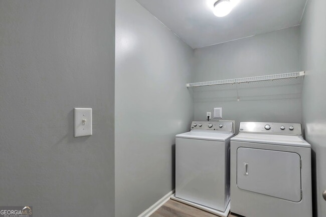 Building Photo - 4098 Clay Ct SE