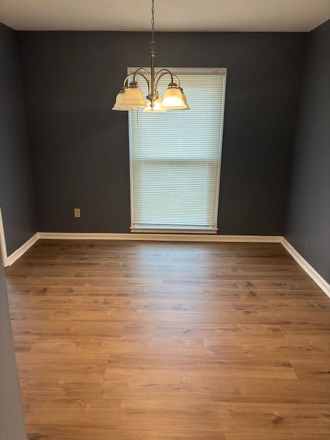 Building Photo - Where Renting Feels Like Home. Available Now!