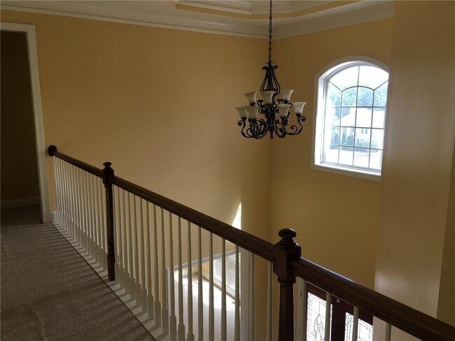 Building Photo - 5575 Toccoa Dr