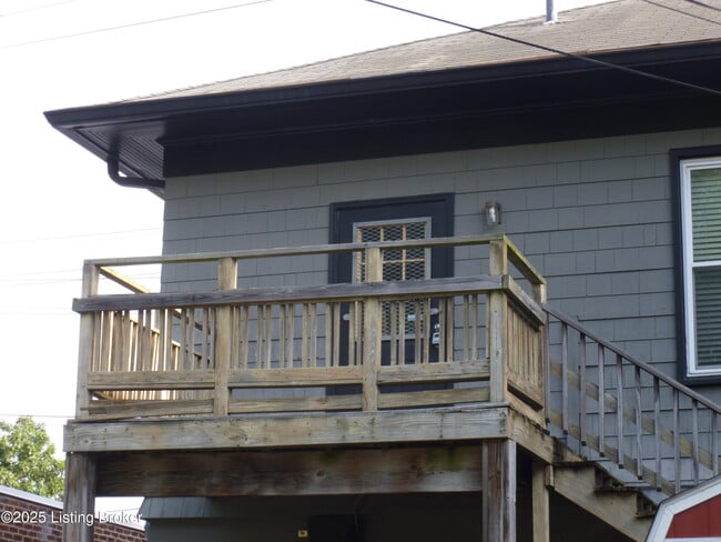 Building Photo - 2914 Frankfort Ave