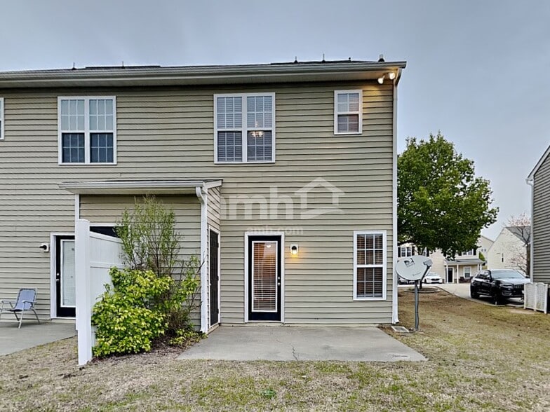 Building Photo - 129 Buchanan Ln