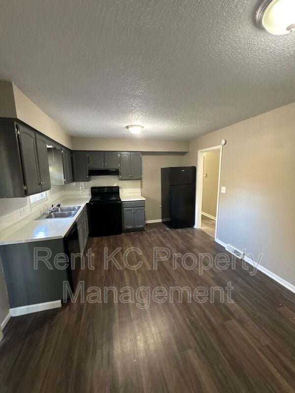 Building Photo - 218 SW 19th St