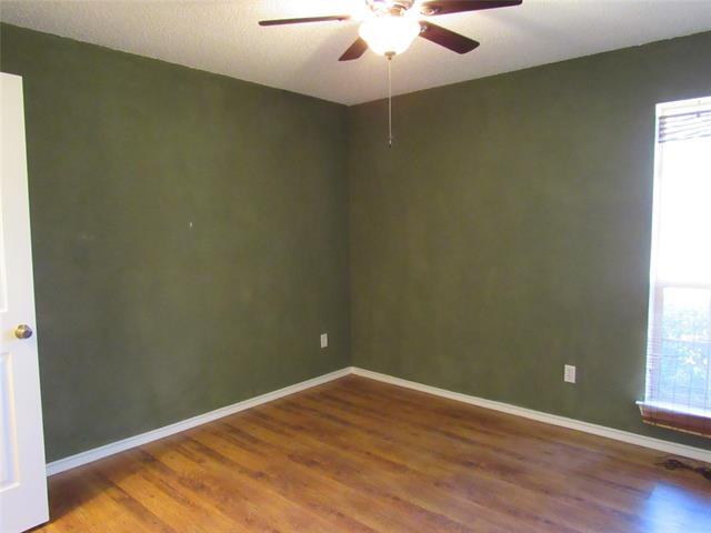Building Photo - 2312 Blue Cypress Dr