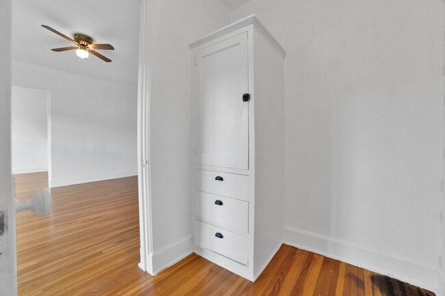 Floorplan - 610 Summit Apartments
