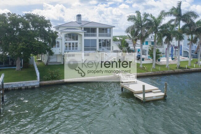 Building Photo - 540 Johns Pass Ave