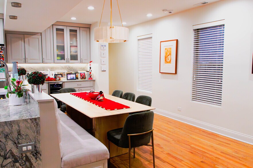 Building Photo - 1023 N Winchester Ave