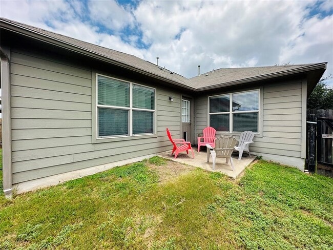Building Photo - 7521 Cedar Edge Dr