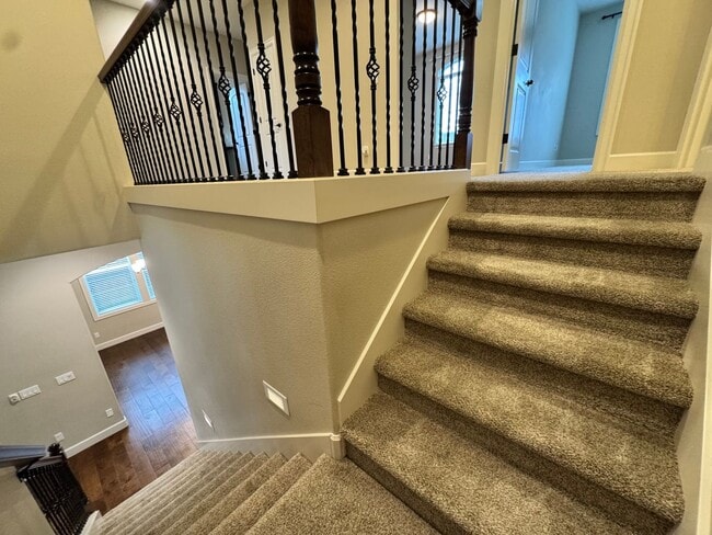 Building Photo - FOR RENT UNFURNISHED: Beautifully maintained 2015 Noyes-built home, 5 bed, 3 bath, 2 car garage w...