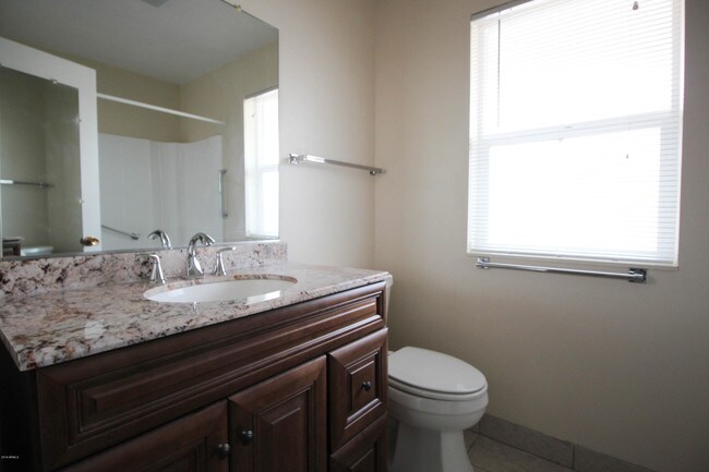 Building Photo - 10943 W Tropicana Cir