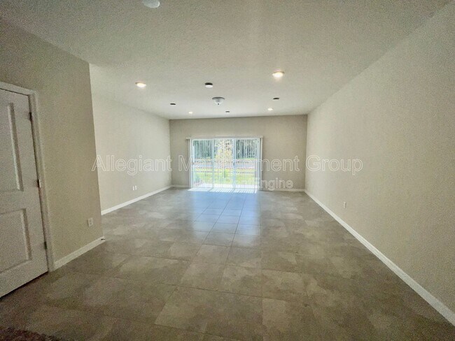 Building Photo - 2635 Buena Vw Rd.