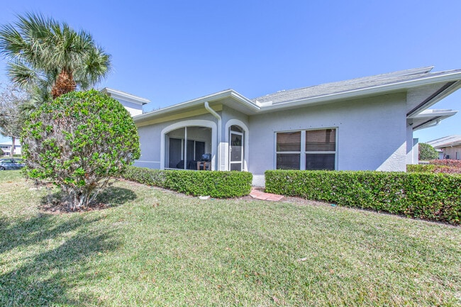 Building Photo - 1829 Sandhill Crane Dr