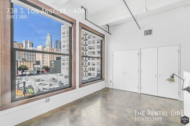 Building Photo - 738 S Los Angeles St