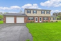 Building Photo - 9395 Pine Grove Ln