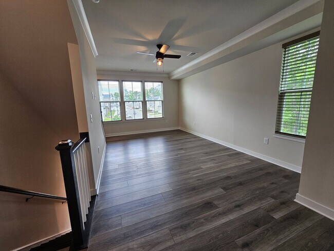 Building Photo - 3 bedroom 3.5 Bath - Long Term Rental in Myrtle Beach, SC