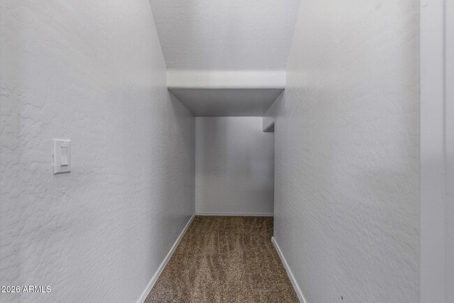 Building Photo - 9444 W Hubbell St