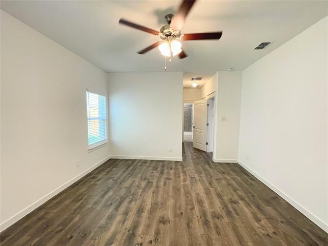 Building Photo - 2025 Dove Creek Ln